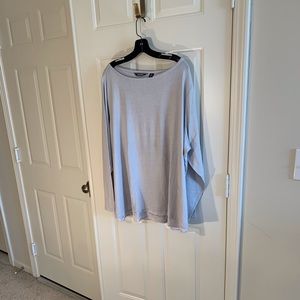 Lands’ End silver split back sweater NWOT